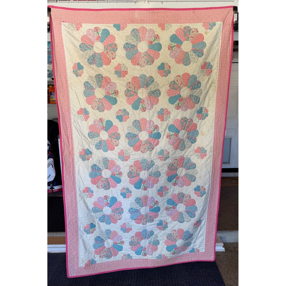 Vintage Handmade Dresden Plate Quilt Pink Blue Floral Patchwork 78x50